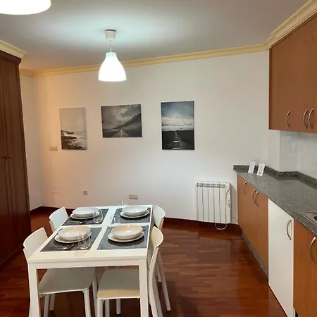 Cies Suitel Lopez De Neira 28 - Your 3* 比戈