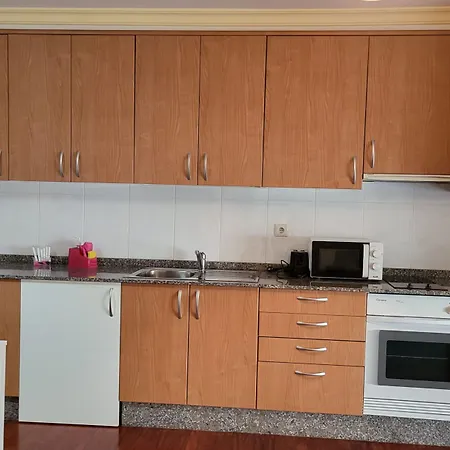 Cies Suitel Lopez De Neira 28 - Your 3* 比戈