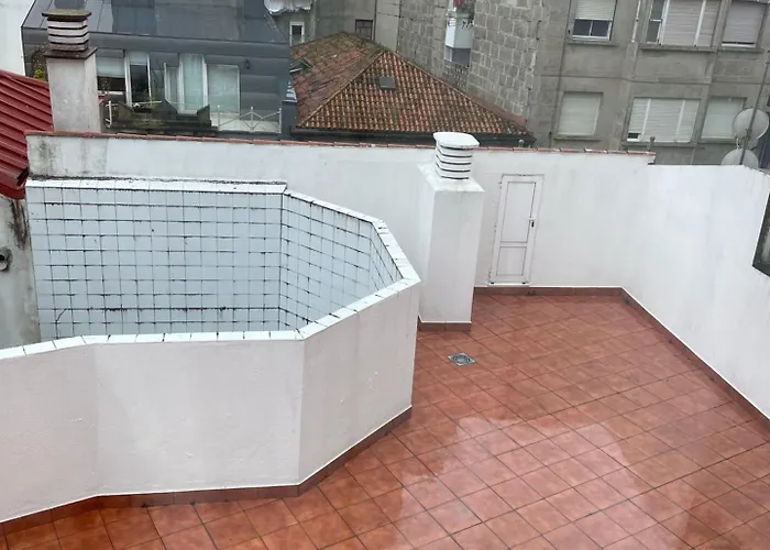 Cies Suitel Lopez De Neira 28 - Your 3* 比戈